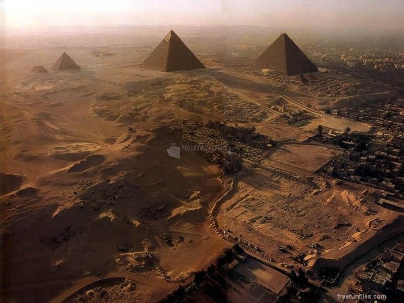 screenshot-Las Grandes Piramides-1